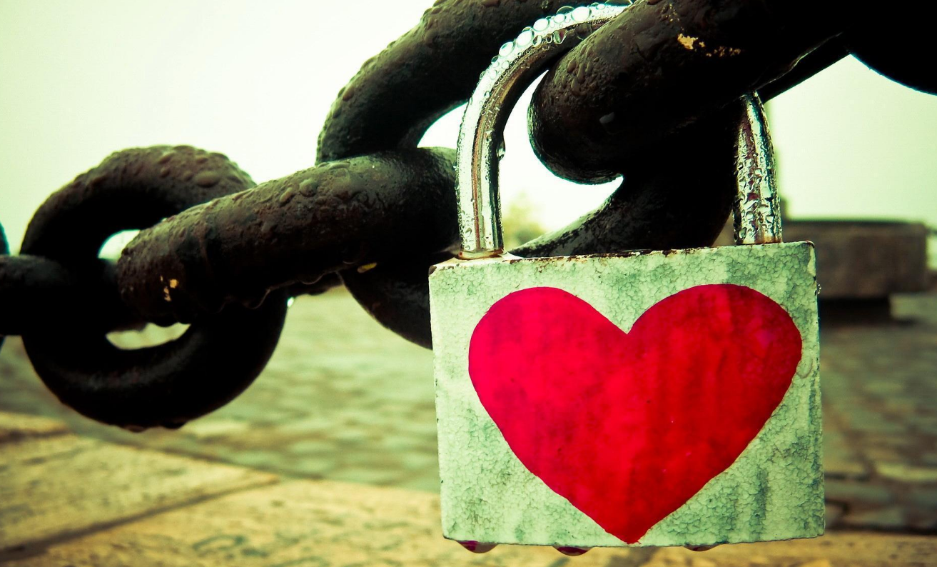 呼延子怡|身弱食伤旺,傲慢不服管,脾气收敛婚幸福,晚婚才能得真爱