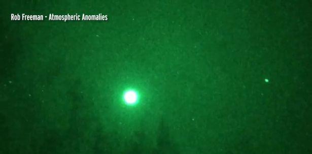 UFO 加拿大公布“发绿光的UFO”遭遇事件，其科技水平超过人类！