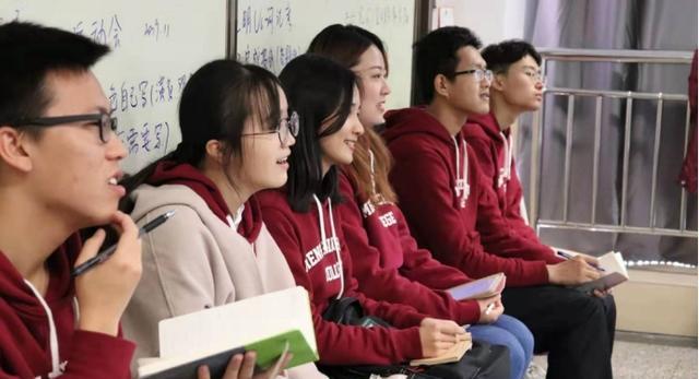 陈官凤说情感|公费师范生也遇冷？河南省计划招生2500人，缺档人数达到418人！