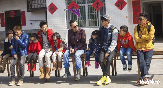 爸爸去哪儿|《爸爸去哪儿》10位孩子变化大：石头粗犷，Kimi最神秘，康康硬气