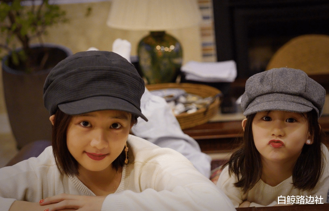 黄磊|黄磊带小女儿逛超市！7岁多妹大长腿吸睛，古灵精怪长相酷似爸爸