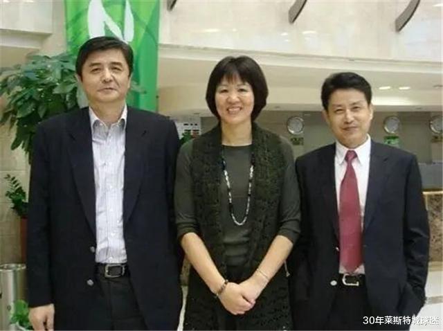 郎平|郎平出局仍获尊重！汪嘉伟表态：不管拿第几名，回国都请女排吃饭