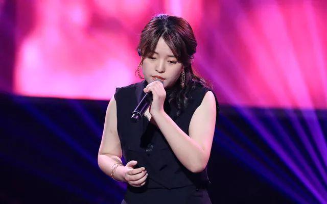 好声音|快男超女出了这么多巨星，为何《好声音》九位总冠军没一个巨星？