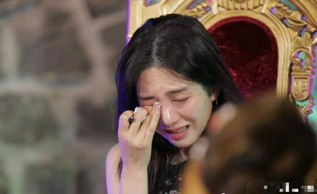 雪莉|韩国知名女星自曝遭家暴性侵，称雪莉是唯一朋友，曾多次自杀未遂