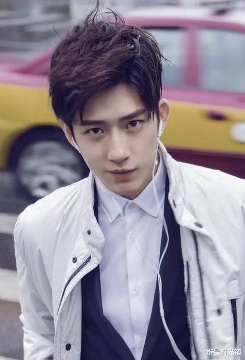 风起洛阳|井柏然：出生28天被抛弃，靠爷爷奶奶养大，爆红后与父母重新相认