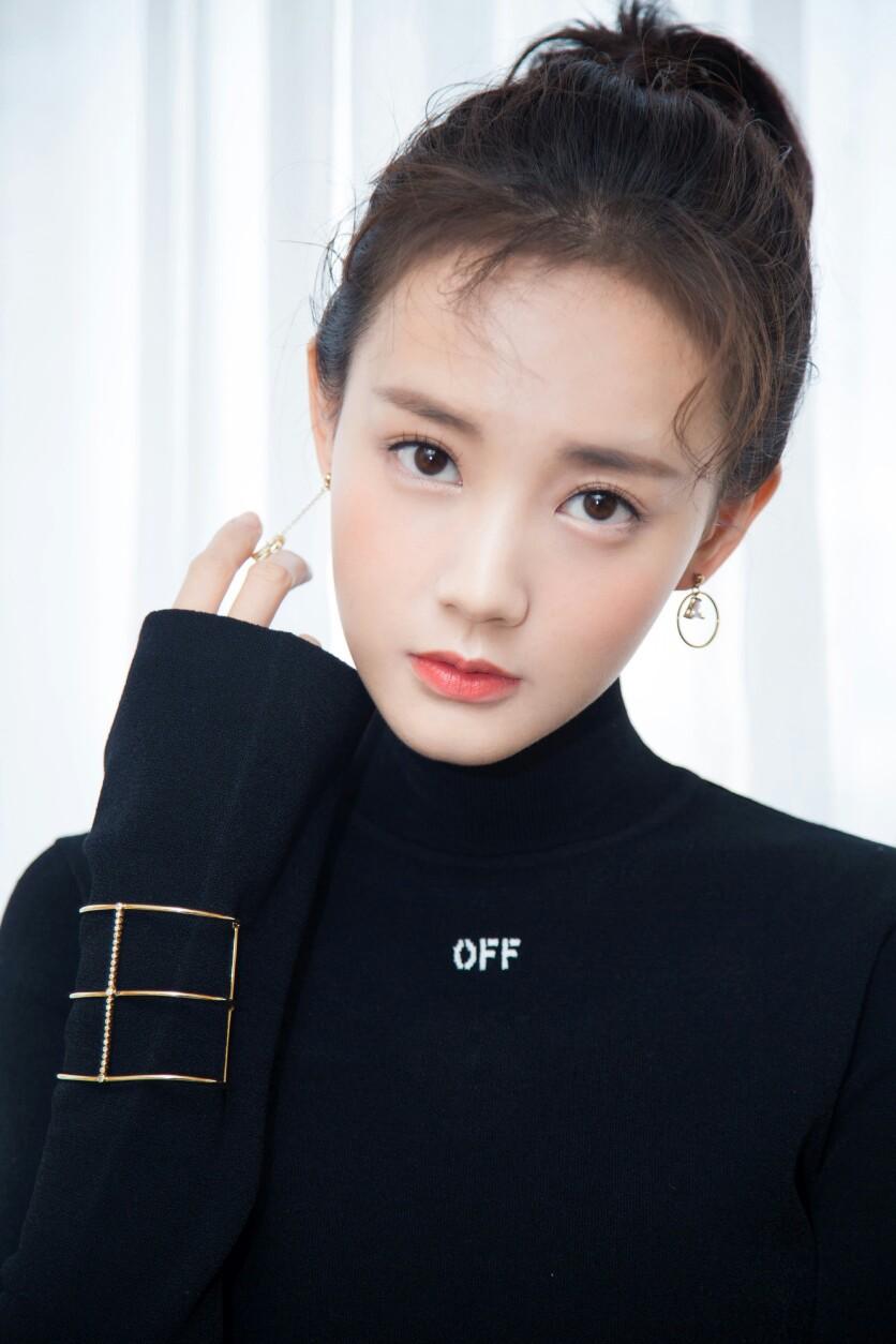 李一桐|李一桐，3年中饰演过14部影视剧中的女1号，来头究竟有多大？