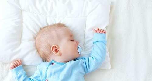 舜网 年轻妈妈当着儿子面换衣服毫不避讳，总觉得孩子小，儿子的举动让她慌了