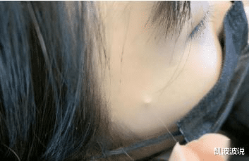 按摩|若在按摩店偶遇女大童鞋,她装作不认识我,这种情况要主动说话吗?