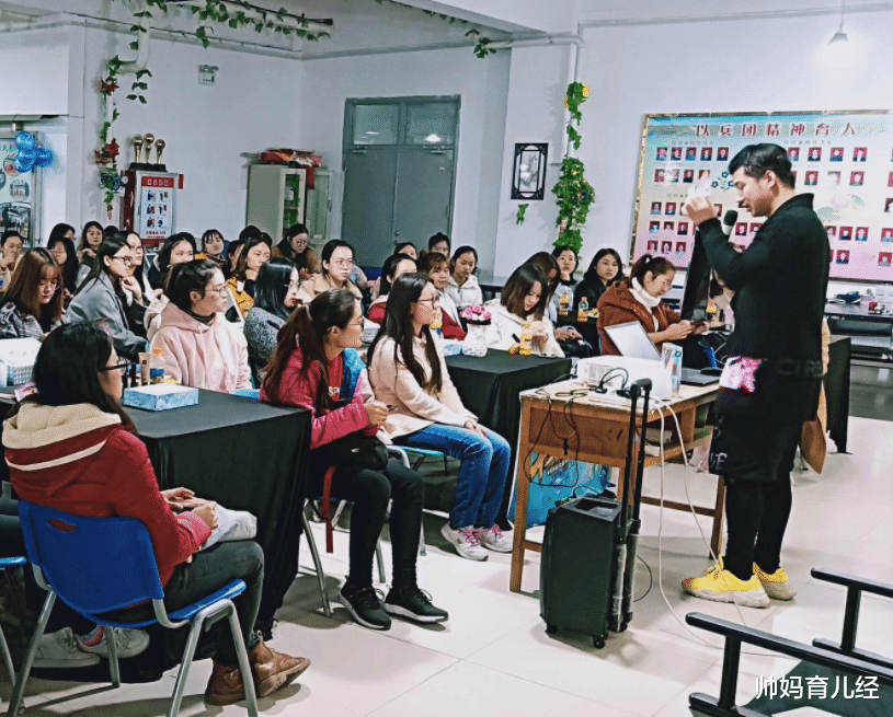 幼师|不受男生欢迎的女生职业排行出炉，幼师排进前三，榜首在意料之中