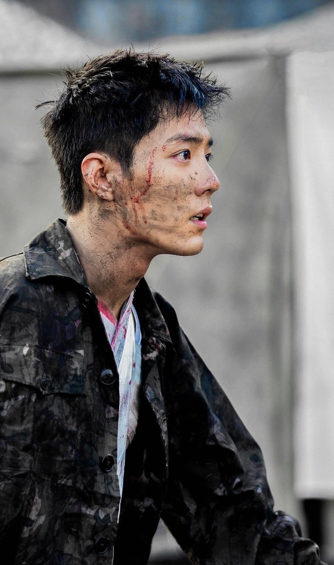 黄志忠|《王牌部队》虐哭：“渣子连”翻身了，代价是七十五条人命