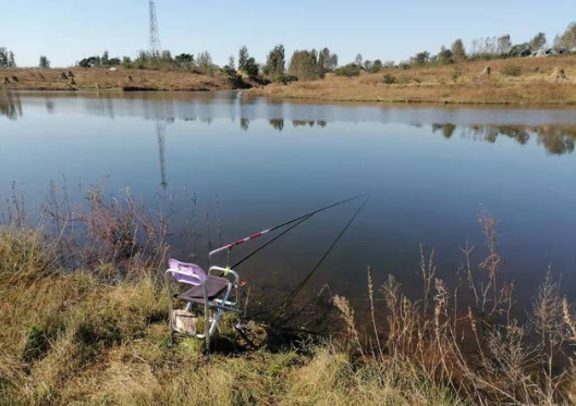 |钓友分享爆护照片, 几天后钓点瞬间满员, 硬生生把钓鱼玩成谍战片