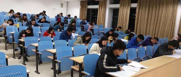大学生|本来要挂科，老师照顾给60多分，却惹大学生不满意，到处告状