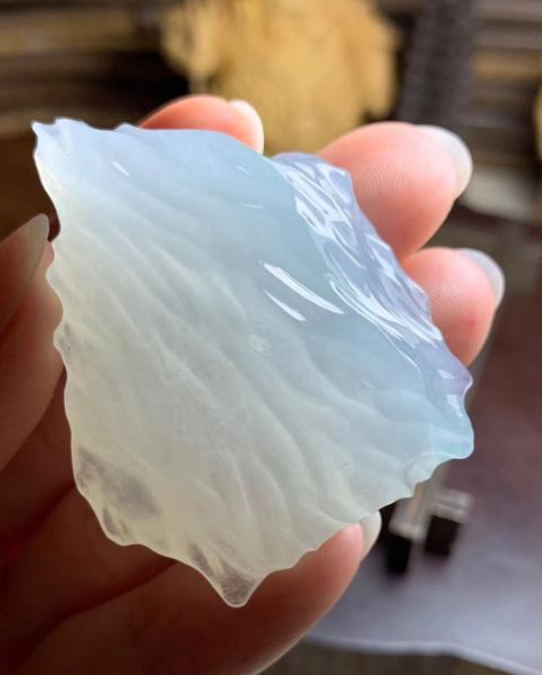 翡翠|小料子也有大惊喜,翡翠边角料不知道咋办,看看大师的鬼斧神工