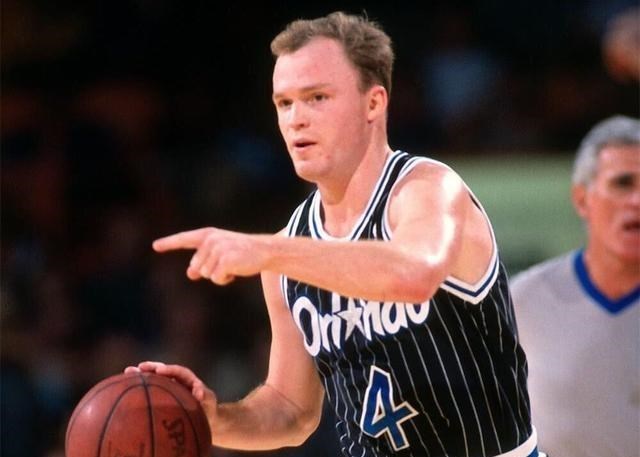 萌听小c姐|NBA最难打破的5大助攻纪录:布雷克第5,魔术师第2,助攻王占两席