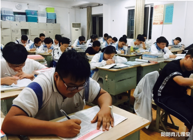朗朗育儿课堂|为什么高考要“先考语文”？其实背后大有讲究，学生却不知所以