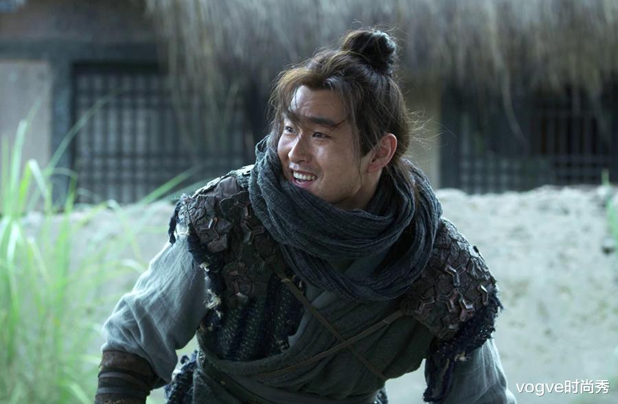 徐凤年|雪中悍刀行：“木剑游侠”温华来了，王初冬哭着表白，被青鸟拆穿