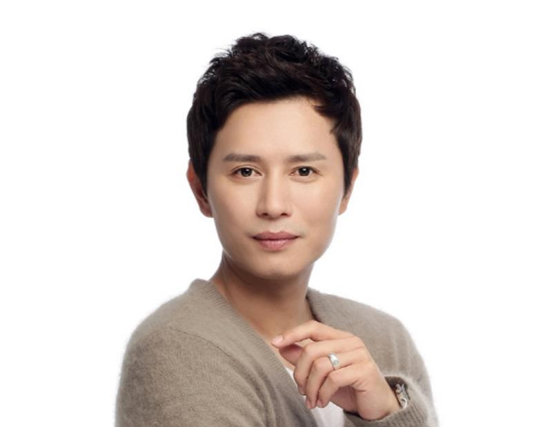 金民钟|《绅士的品格》的中年花美男，帅了一辈子的金民钟，最近忙啥呢？