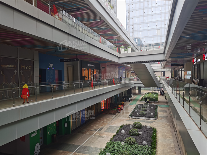 万科|南宁五象总部基地商业生存调查：是欣欣向荣还是奄奄一息？