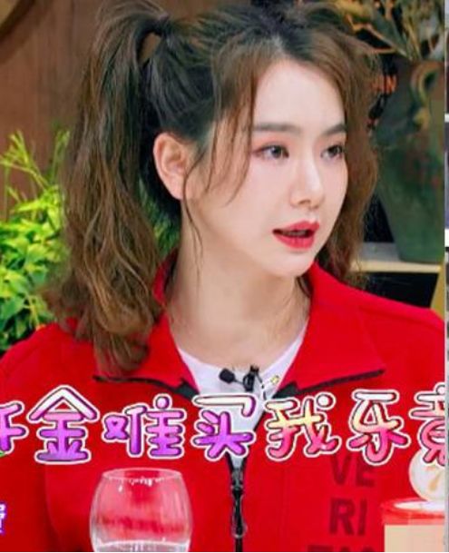 石兆琪|戚薇谈婚后生活:每次女儿睡着,会和老公在厕所约会,在喷上香水