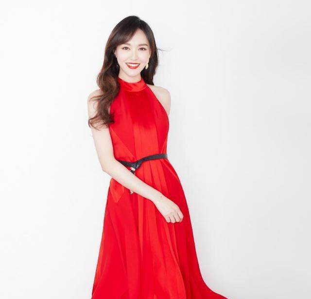 卫衣|唐嫣的这些发型都是一次性造型，并不是烫出来的