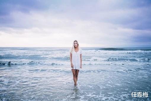 |职场女人上位史，她从开局就已经密谋许久。