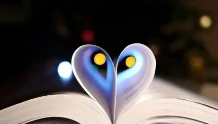 梦缘易八字命理|官透杀藏,婚宫逢冲临驿马,对夫挑剔难如意,注定感情多变婚难顺