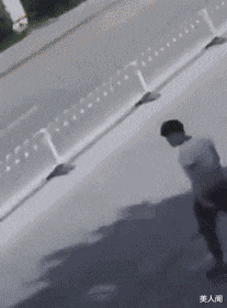 美人阁 小哥，我就想知道你怎么跟你老婆解释哈哈