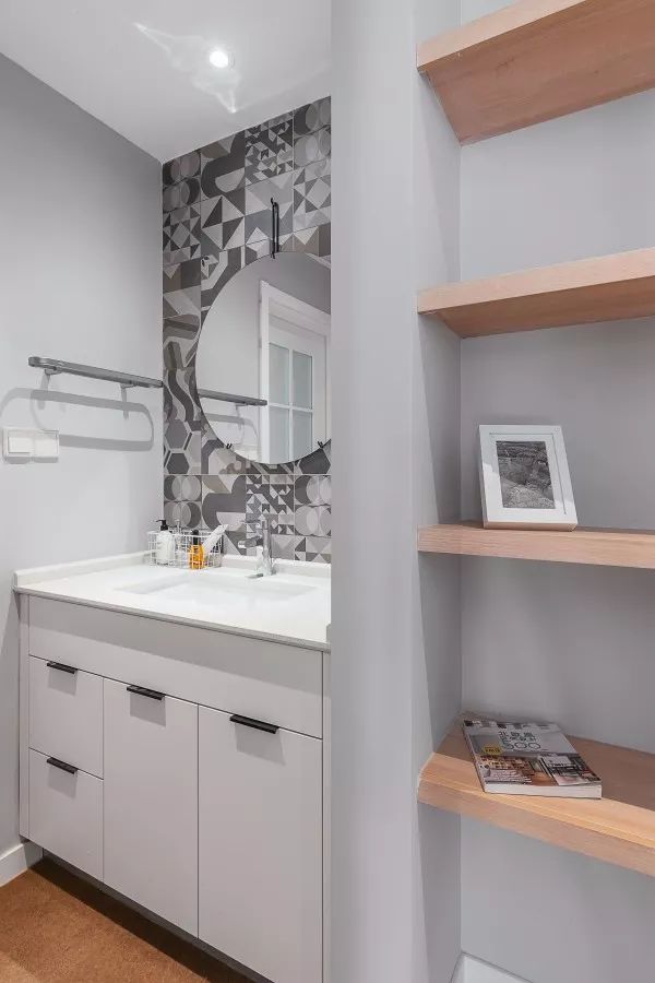 90㎡北欧风的家大胆前卫，装的很随意，好看到没朋友！