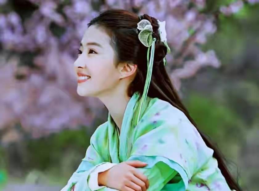 白梦妍|被网友封“就怕看她笑”的三大女星，你接受不了谁的反差？