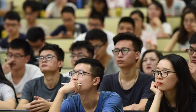 雪落无尘谈|延迟退休政策已定，70后女职工不受影响，教师行业波及较大