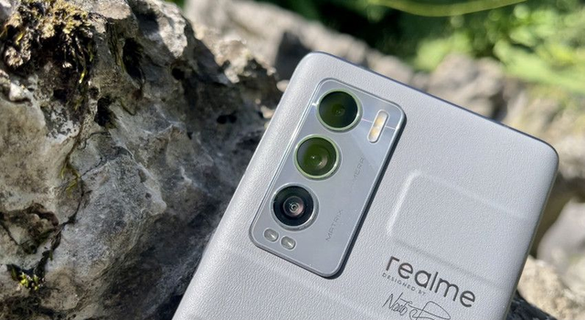 realme|增速迅猛!realme暴涨831%,成为全球第四大中国手机厂商