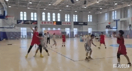 孙颖莎|中国女篮又现小神童，14岁2.27米比姚明高，单场42分25篮板