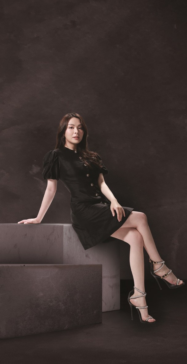 森美|森美帮丁子朗拉票争男飞跃:他不拿奖我就离开娱圈!