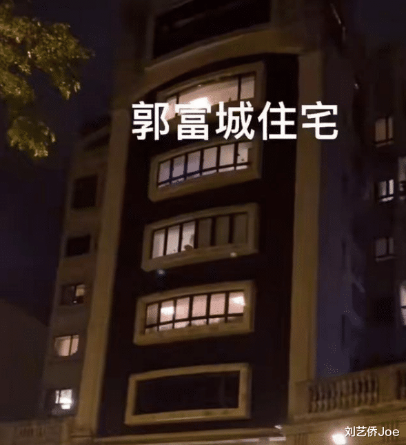 孙佳雨|郭富城豪宅内景曝光，仅沙发就价值40万，整栋别墅高达3亿