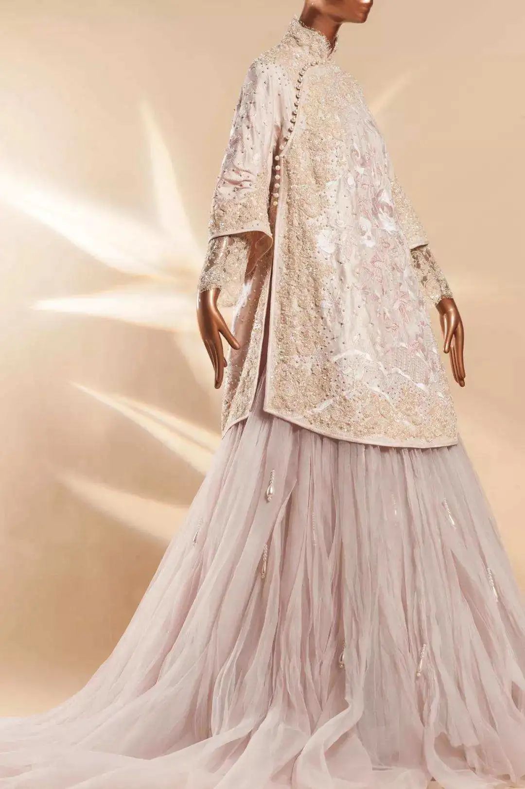 迪丽热巴|迪丽热巴“背后金主”曝光，女明星纷纷抢破头！网友：她一出手必是王炸！