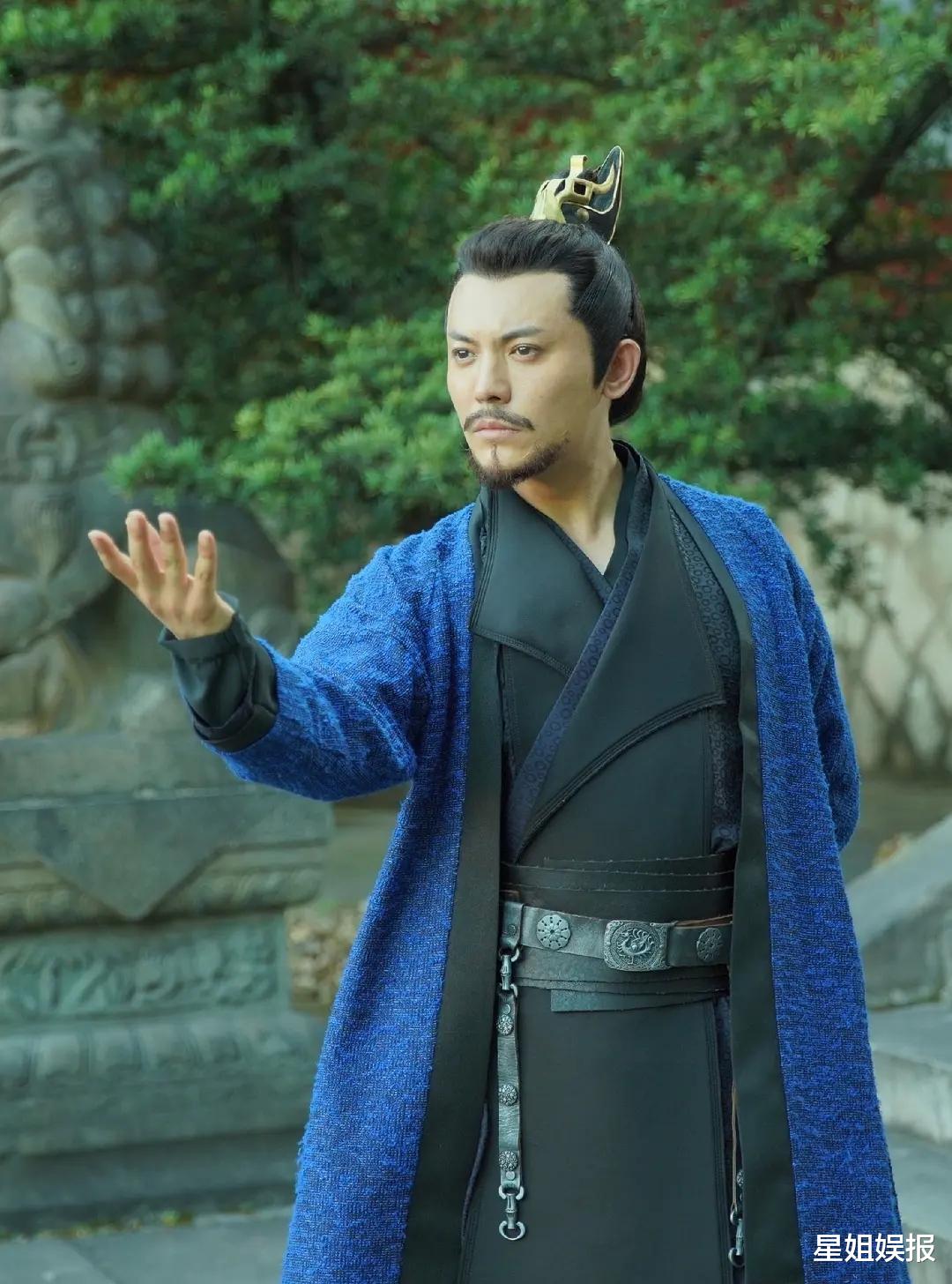 陈思铭|从选秀冠军到童年白月光“无花”，出道17年没火的他，还跟肖战合作过三次