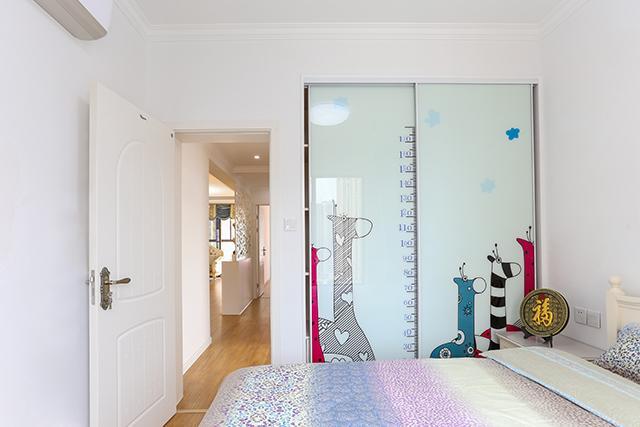 朋友老是炫耀她家装得多漂亮，请她到我家逛了一圈，再也不吭声了