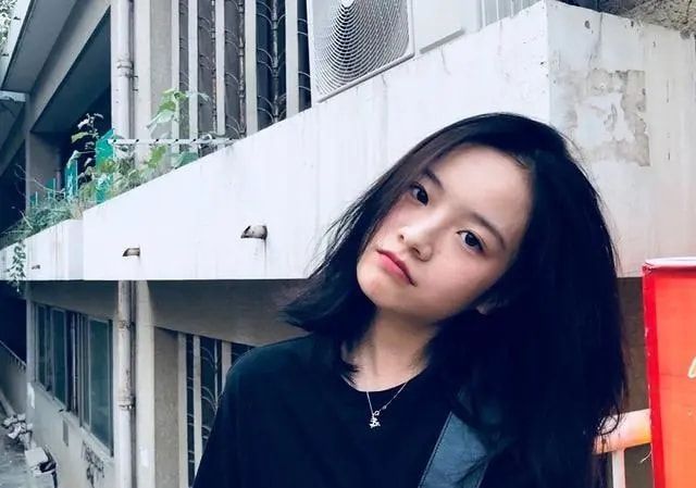 中国科学技术大学|“姜泥”李庚希：读美国高中却考不上国内大学，还因抽烟引发争议