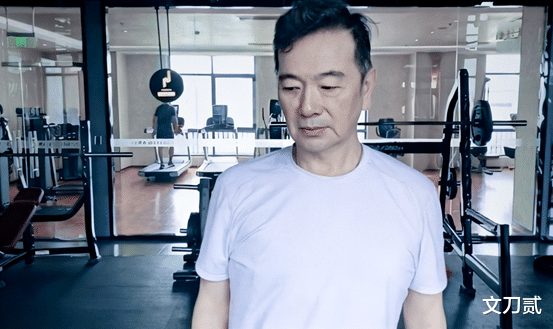 张晨光|晚节和脸都不要？张晨光流泪背后，撕下了畸形娱乐圈的遮羞布