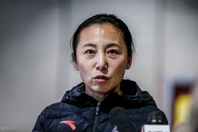 刘华体会讲体育课|出征!李琰首度挂帅中国速滑队出战世界杯,将连续征战四站比赛