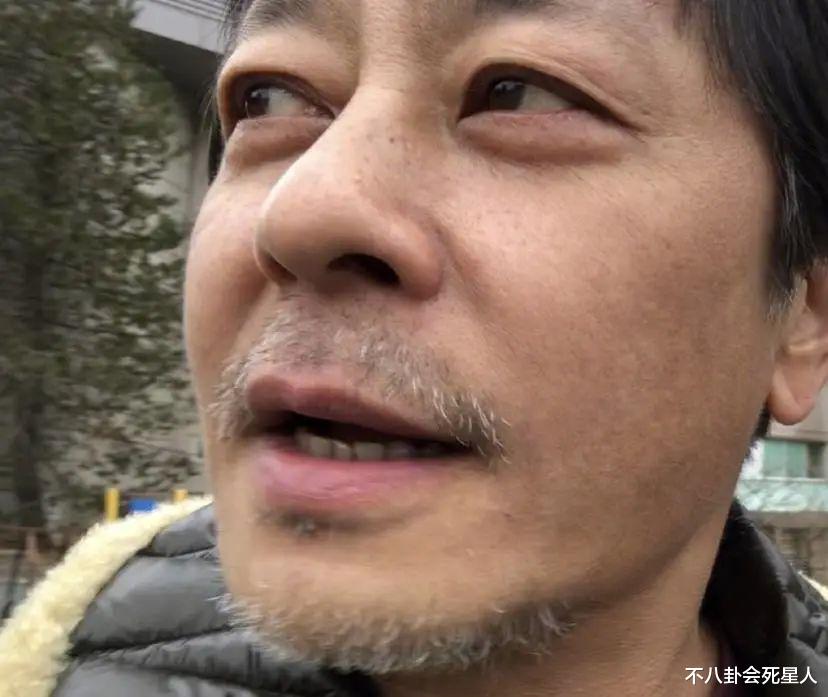 张芸京|香港过气男神现状：经商失败妻子改嫁兄弟，演唱会门票才100元