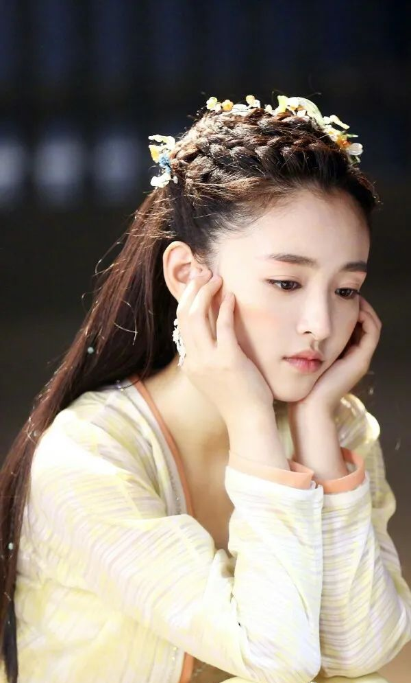 吴倩|昔日武大校花，毁容式近照曝光：原本年轻貌美的她怎么变成这样？