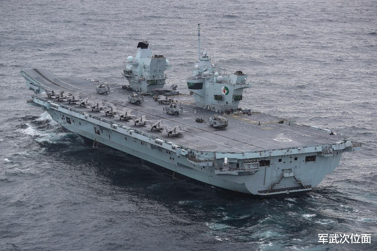 F-35|“女王噩运”！刚服役的英国航母就摔了架F35，皇家海军颜面扫地