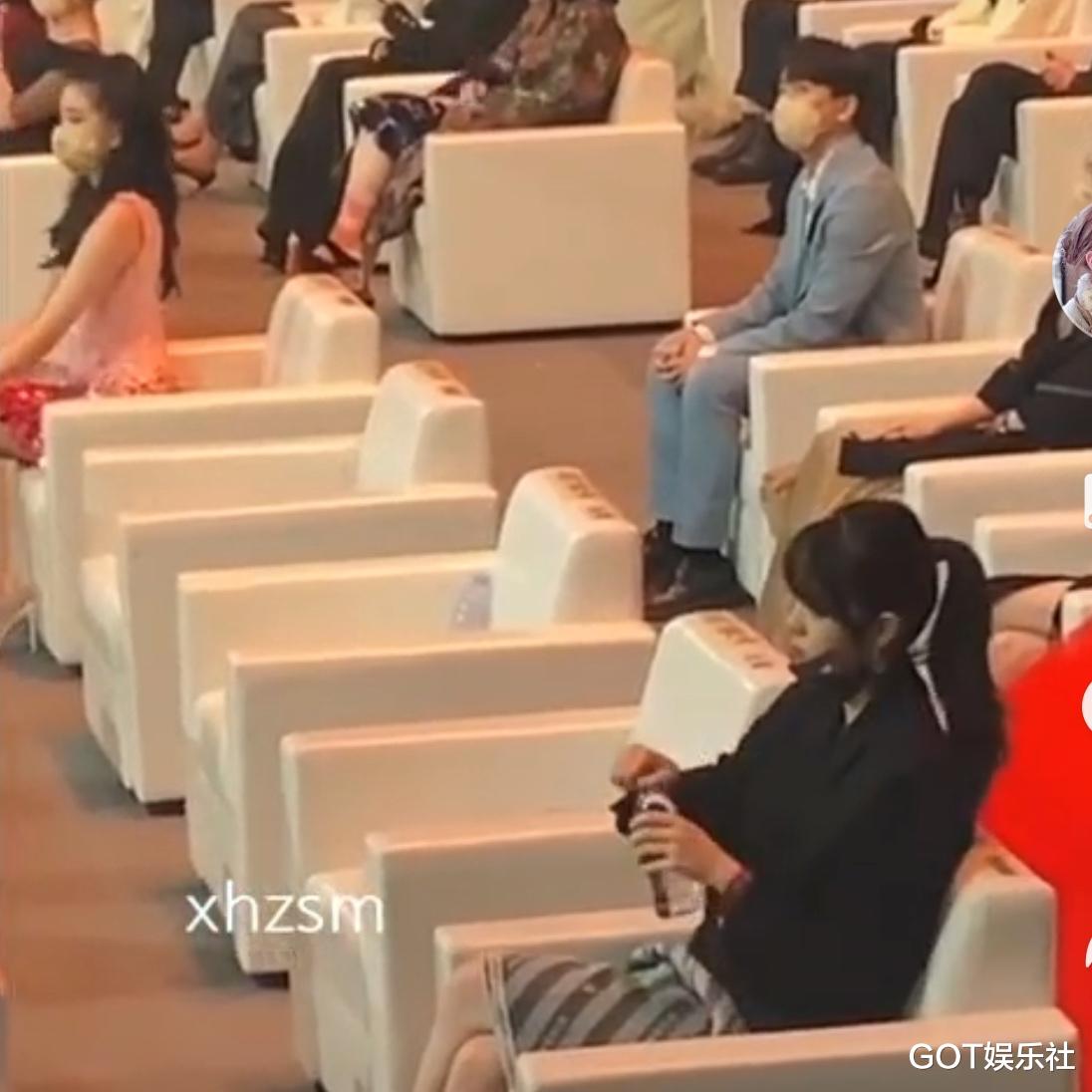 张小斐|微博之夜座位好现实!张小斐第二排,85花第三排,谭松韵第十排