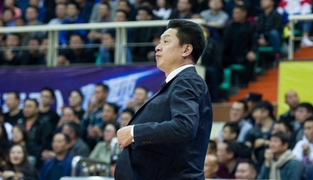 廣東男籃|已經離隊！曝CBA頂級名帥走人，或重返廣東宏遠執教