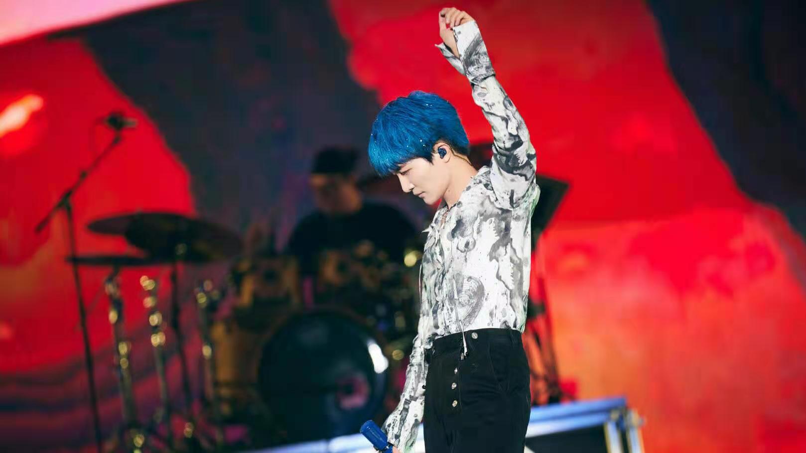 周深|周深表白生米：我之所以能够飞翔，是因为你们就是我的那一阵春风