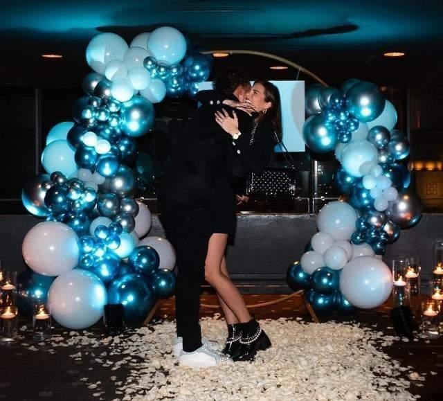 求婚|恭喜！“吹杨”求婚成功，美艳“杨夫人”是校花，NBA添模范夫妻