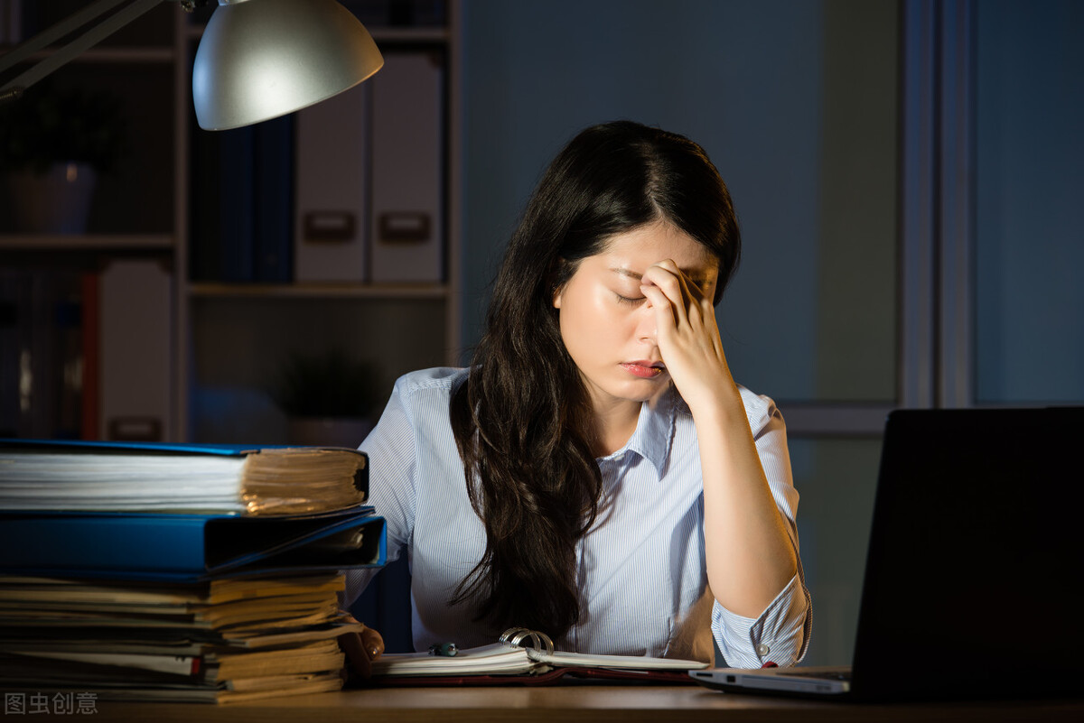 馋嘴的小猫|女子患高血脂3个月后离世,医生:2种迹象提示,血管或已水泄不通