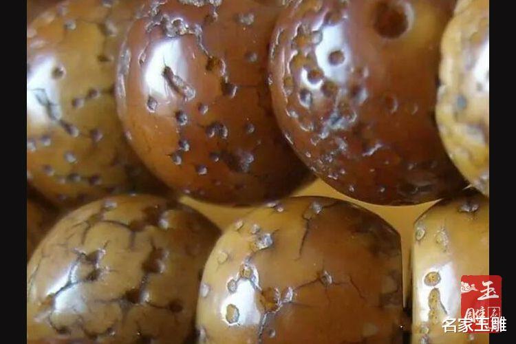 桃核|玉化星月是什么意思?玉化星月有没有价值?