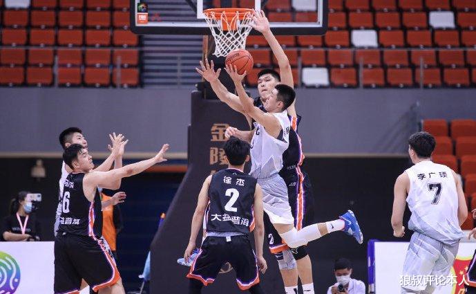 全運會|場均17+5+3！徐中鋒單手劈扣太燃了，全運會，他真可以為所欲為